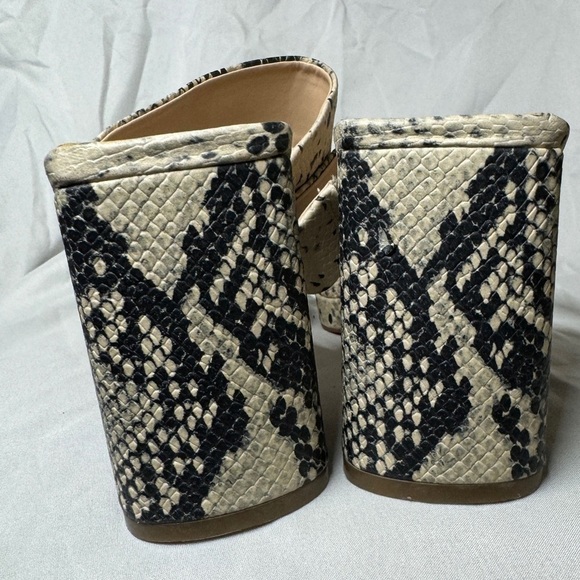 Nordstrom B.P. Karly Open Toe Strappy Square Toe Chunky Heel Snake Reptile 9.5 - Picture 8 of 12